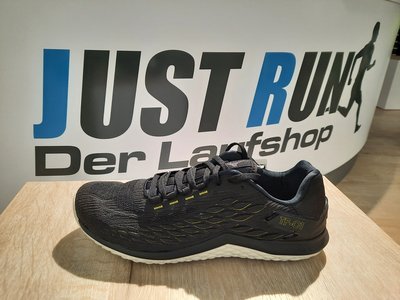 Mizuno TF01